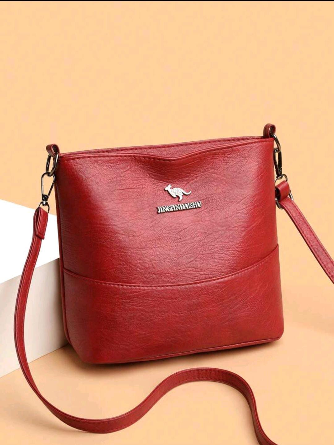 Bolso bandolera de piel para mujer | Estilo y practicidad