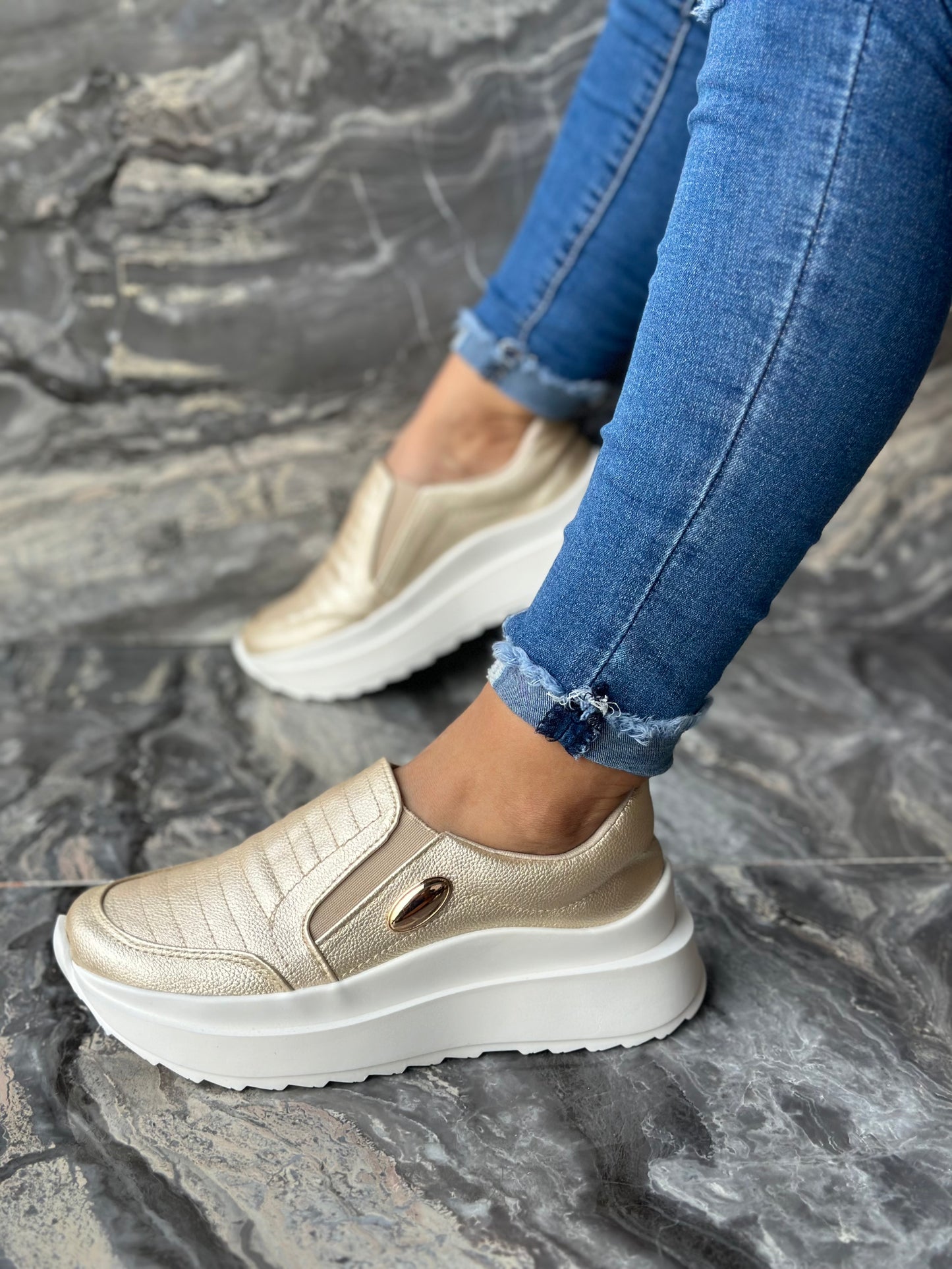 DEPORTIVO ORTOPÉDICO CONFORT PRO™